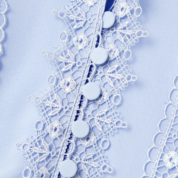 Sky blue plissé chiffon gown - Picture 5 of 6